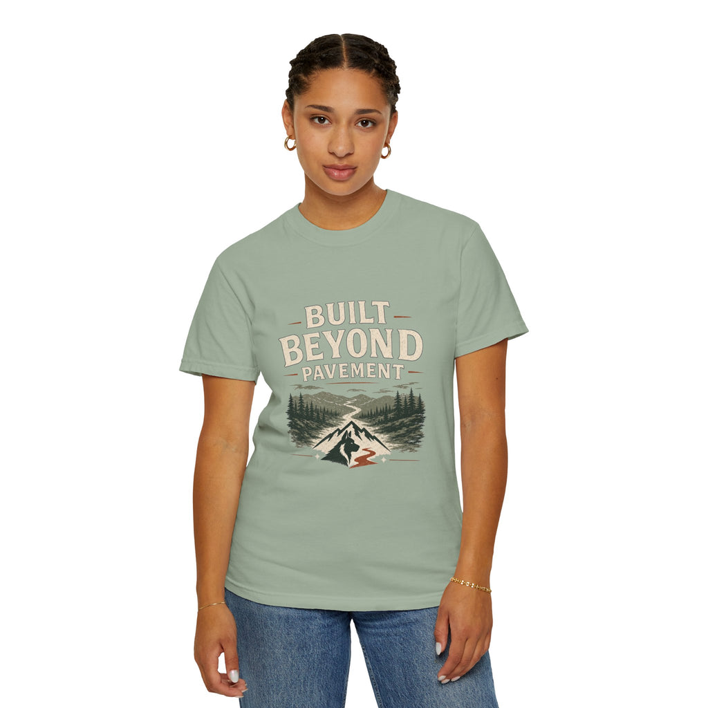 T-shirt Conçu au-delà des sentiers battus