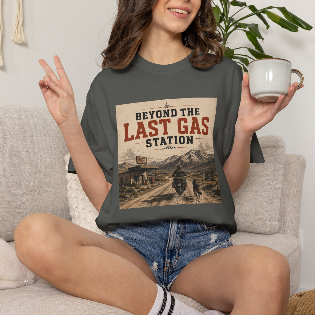 T-shirt Au-delà de la dernière station-service