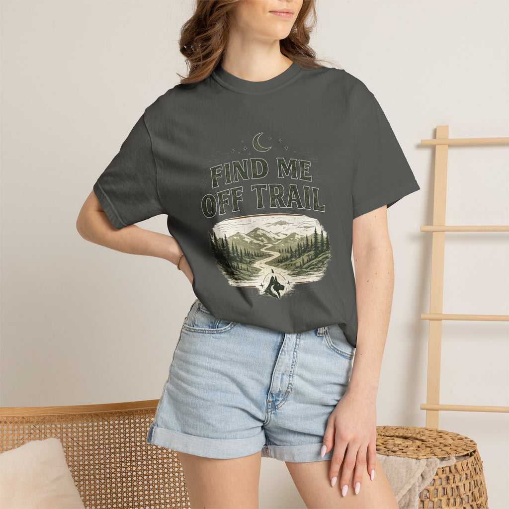 T-shirt « Find Me Off Trail » — T-shirt graphique camping et randonnée