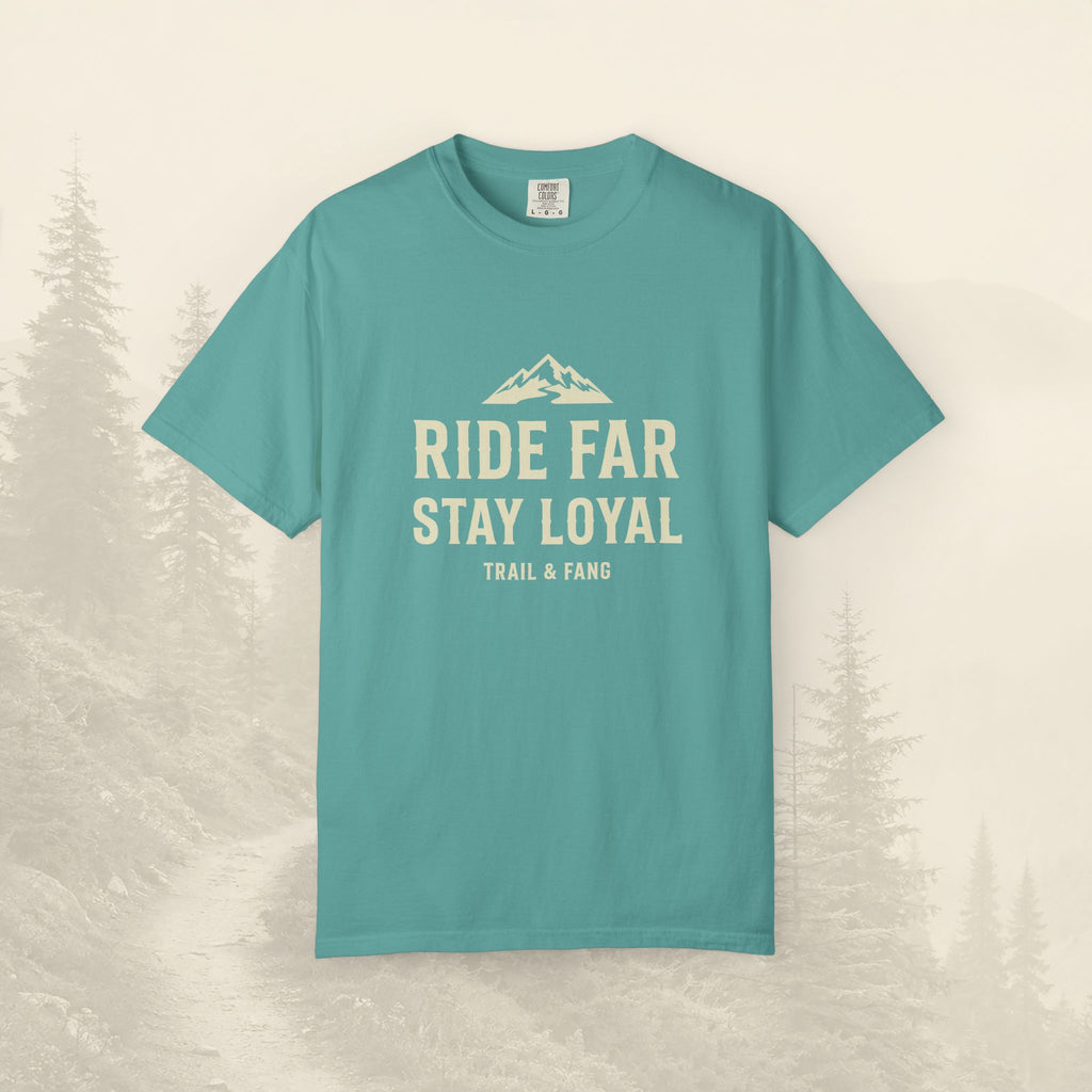 T-shirt « Ride Far Stay Loyal » — T-shirt graphique Montagne Aventure