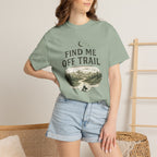 T-shirt « Find Me Off Trail » — T-shirt graphique camping et randonnée