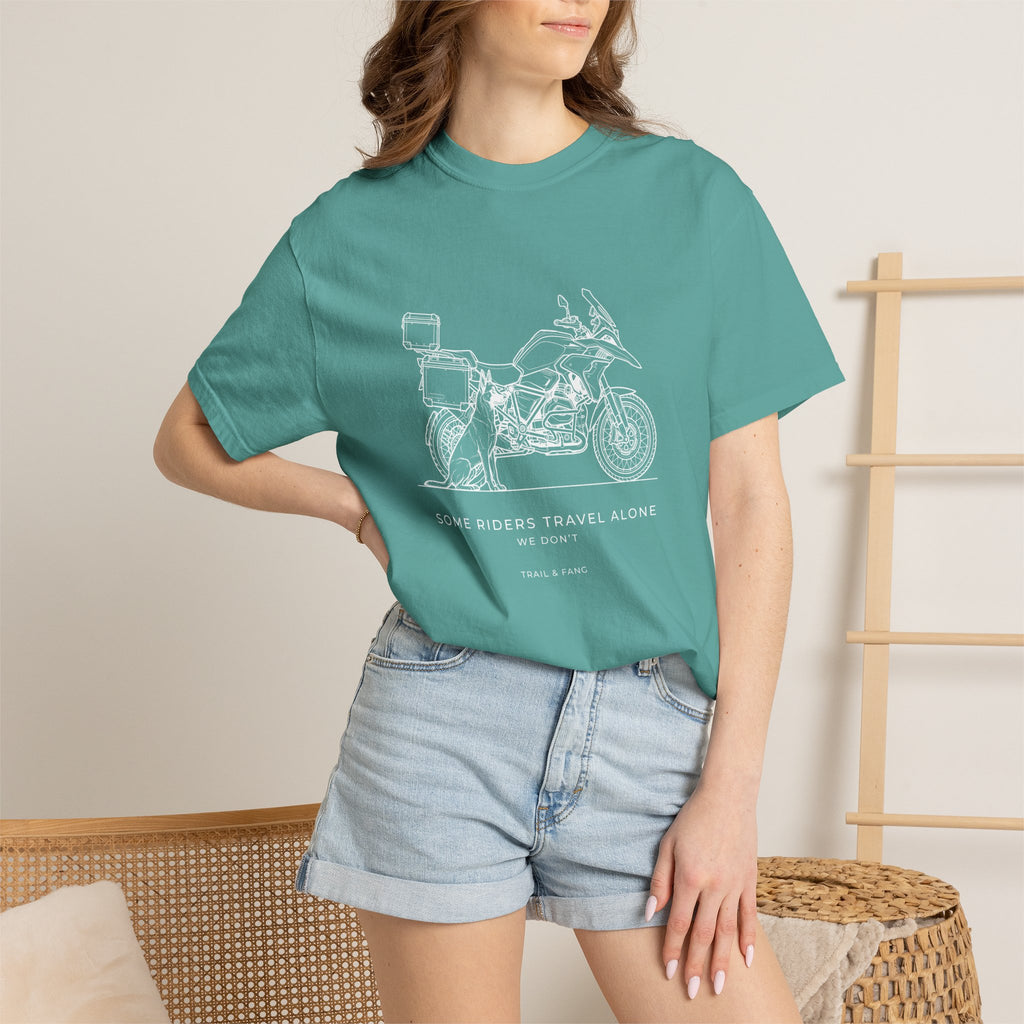T-shirt moto d'aventure « Certains motards voyagent seuls »