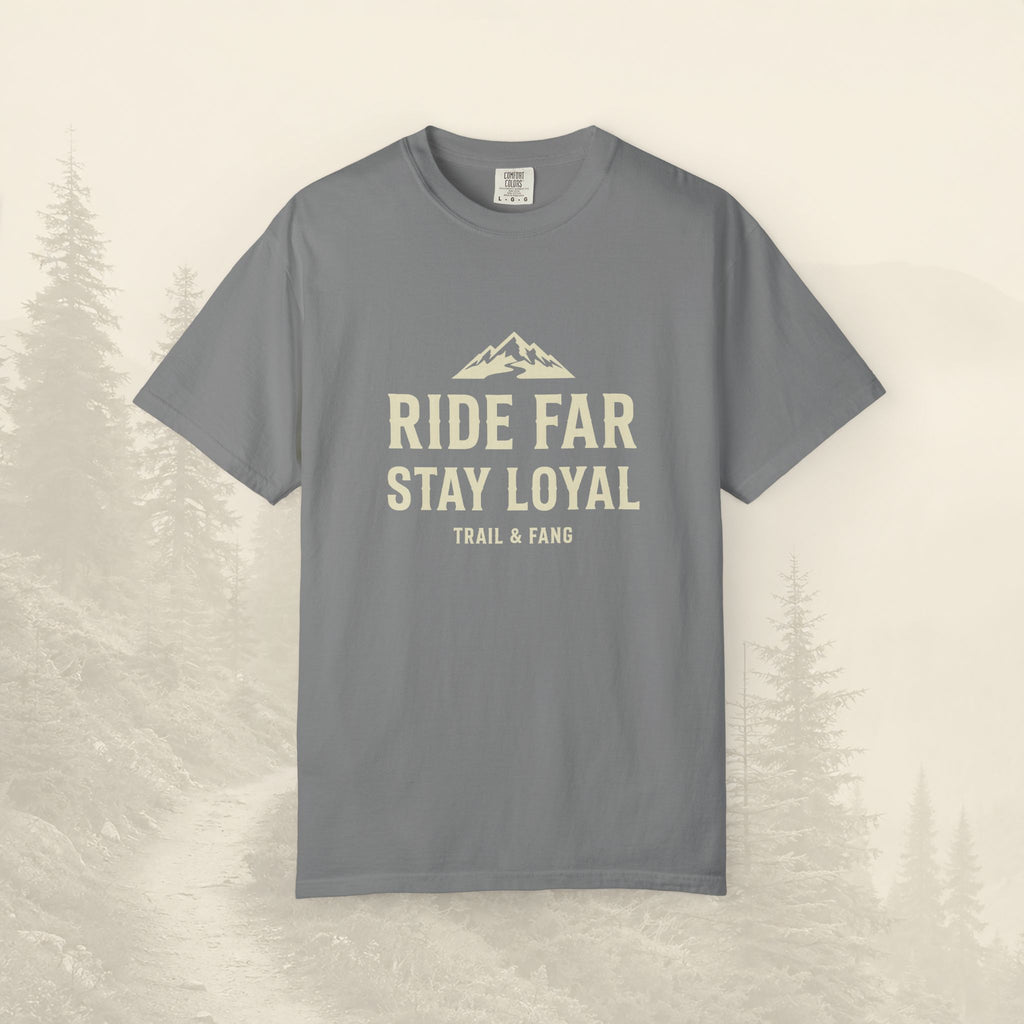 T-shirt « Ride Far Stay Loyal » — T-shirt graphique Montagne Aventure