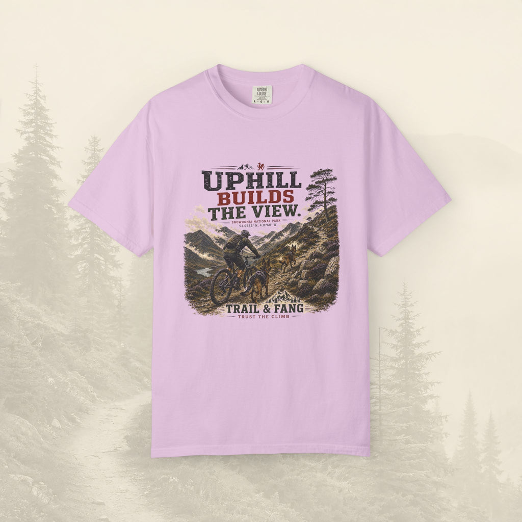 Le t-shirt « À force de monter, on découvre la vue »