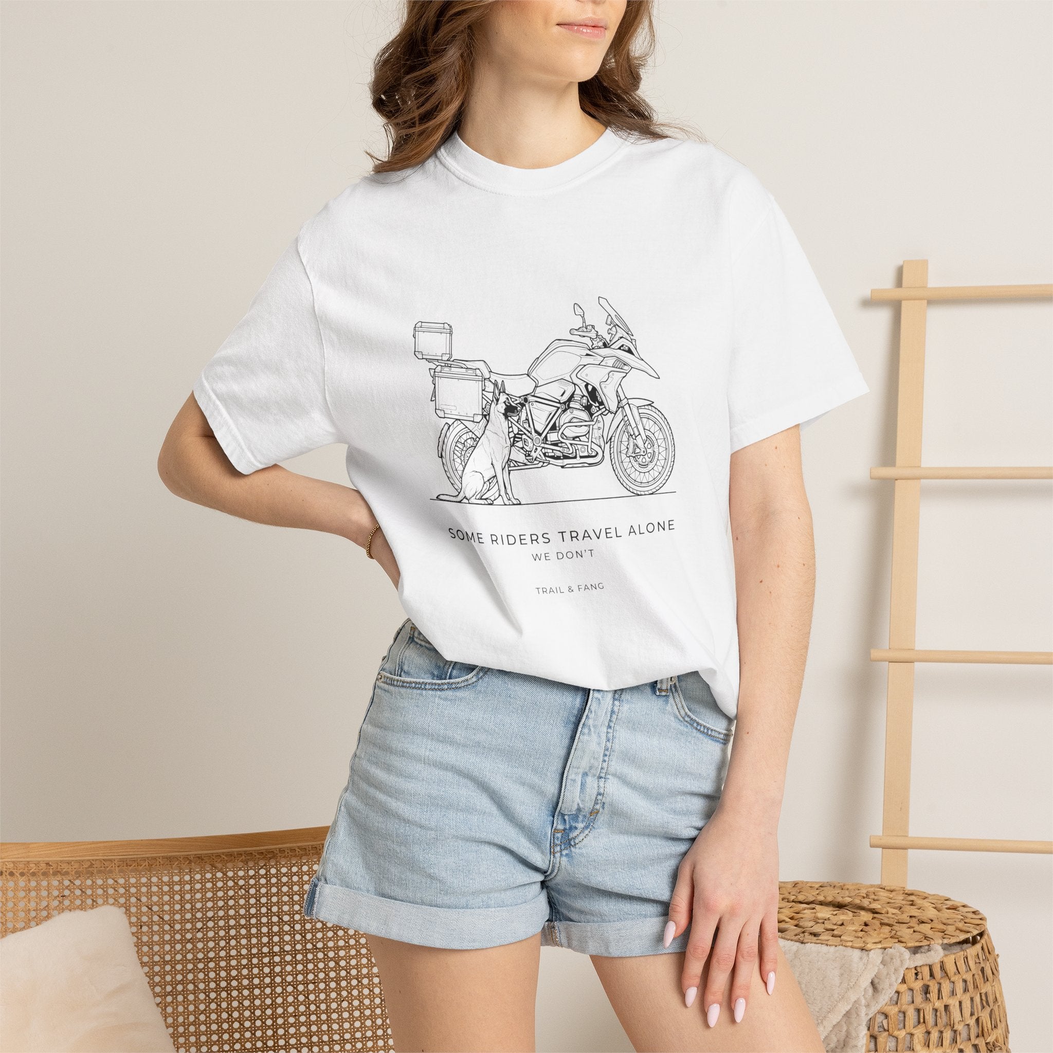 T-shirt moto d'aventure « Certains motards voyagent seuls »
