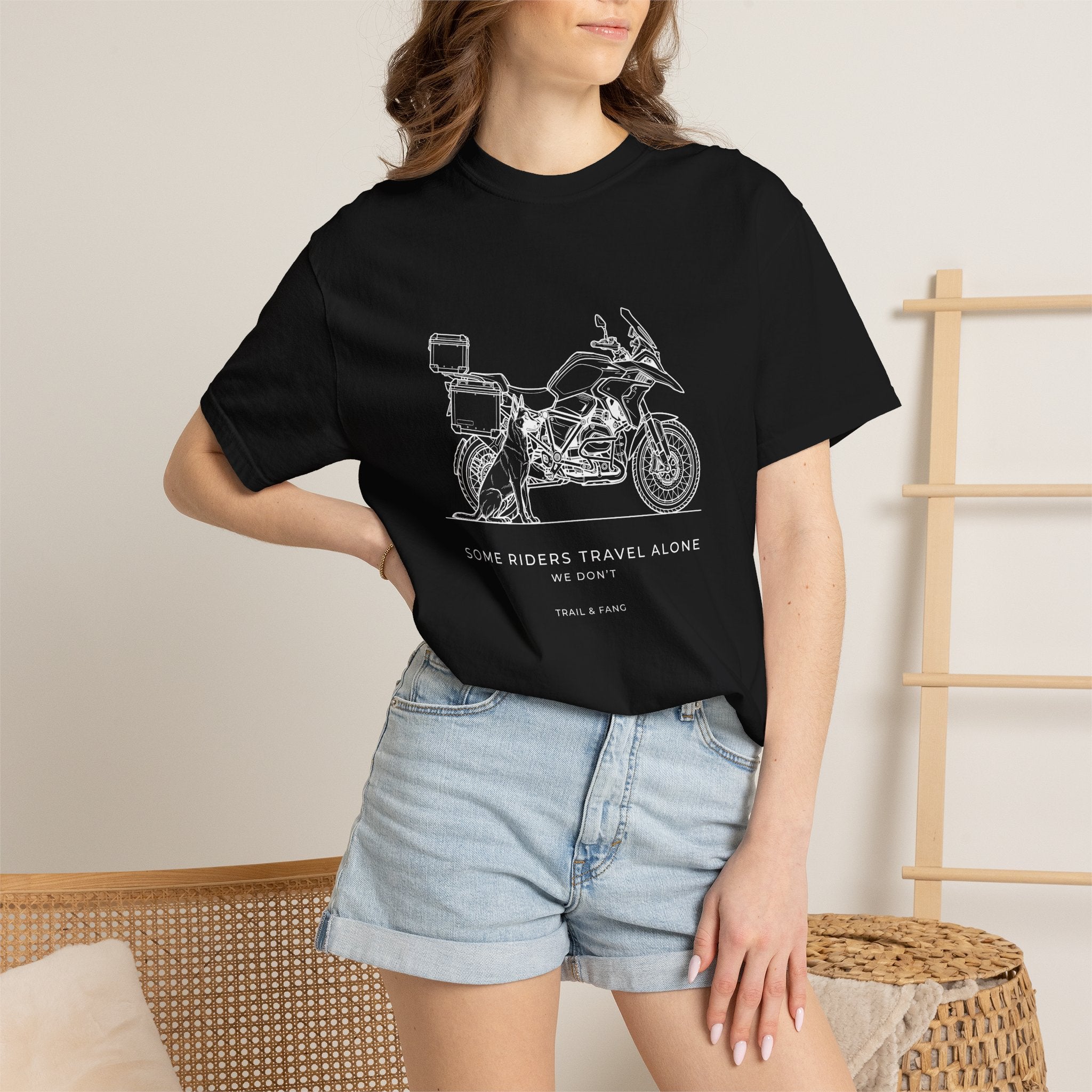 T-shirt moto d'aventure « Certains motards voyagent seuls »