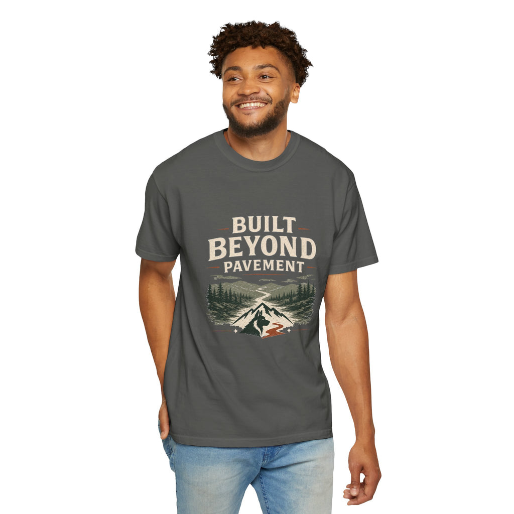 T-shirt Conçu au-delà des sentiers battus