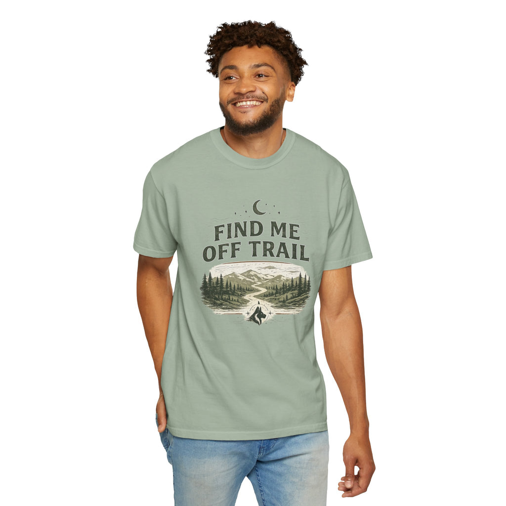 T-shirt « Find Me Off Trail » — T-shirt graphique camping et randonnée