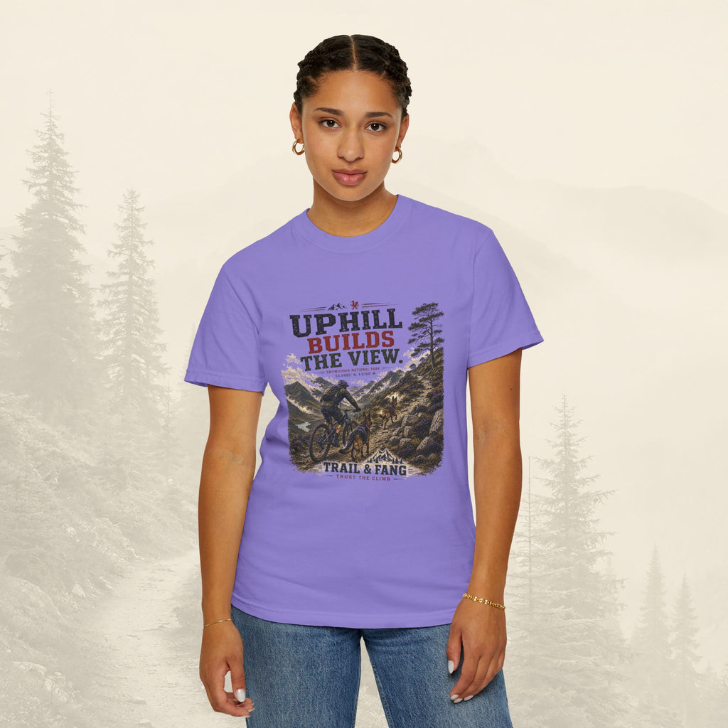 Le t-shirt « À force de monter, on découvre la vue »