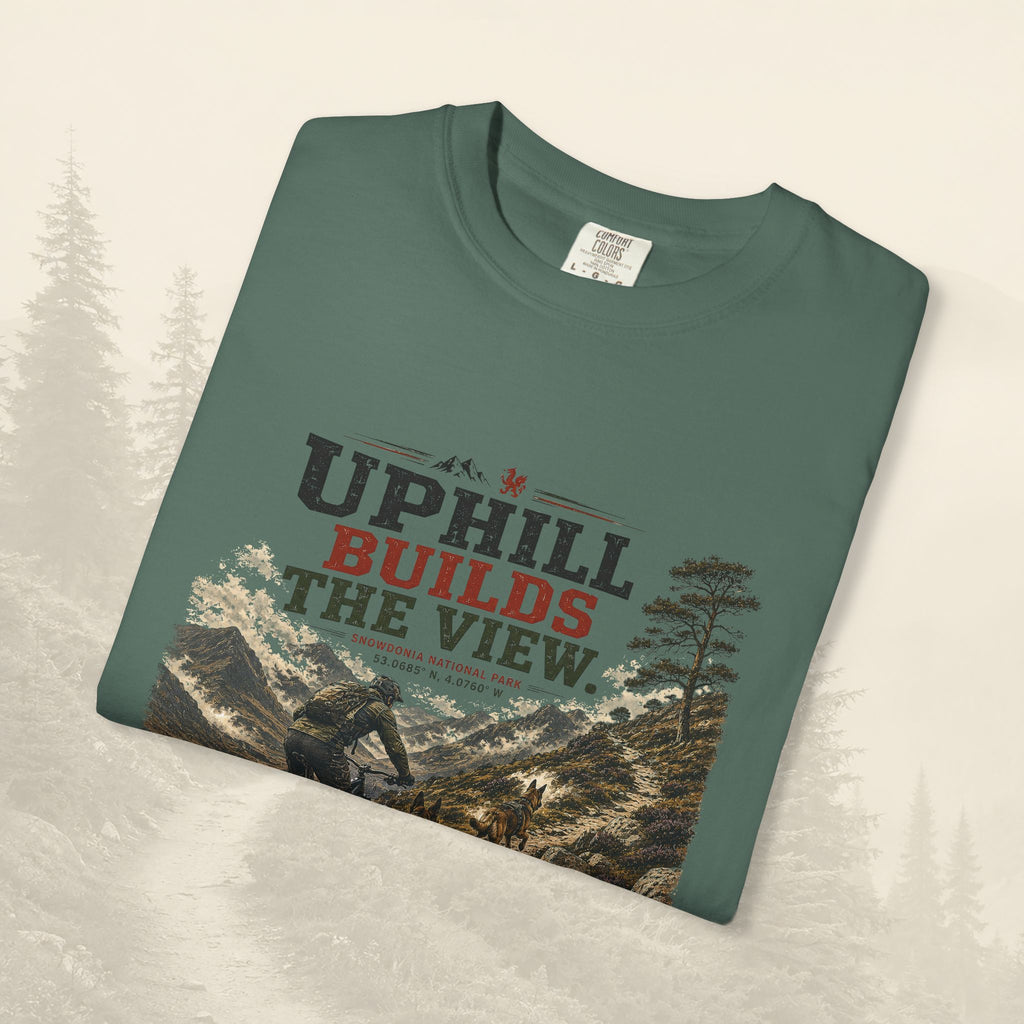 Le t-shirt « À force de monter, on découvre la vue »