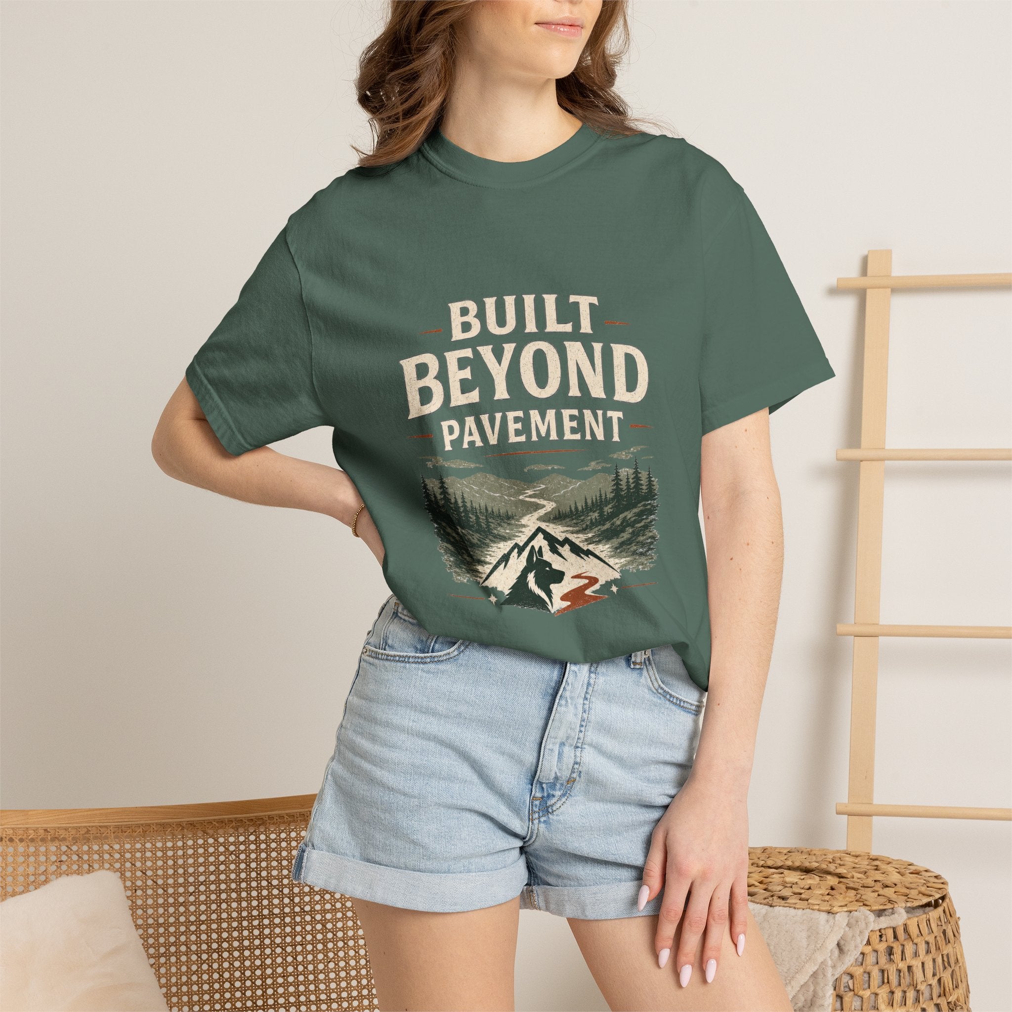 T-shirt Conçu au-delà des sentiers battus