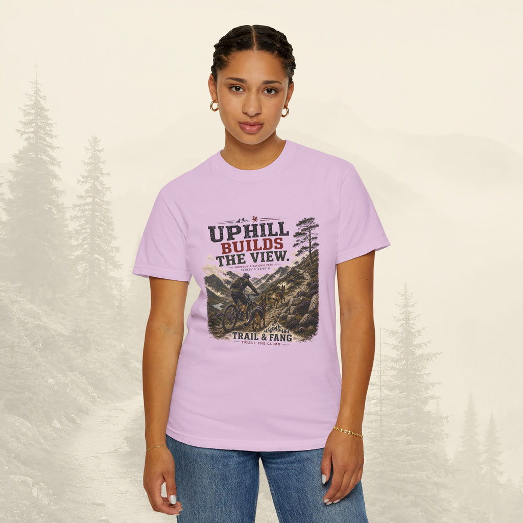 Le t-shirt « À force de monter, on découvre la vue »