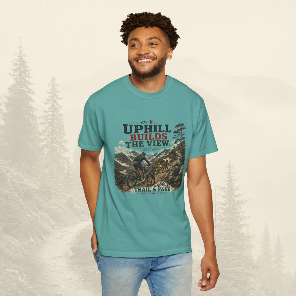 Le t-shirt « À force de monter, on découvre la vue »